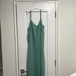 Elegant Green Spaghetti Strap Dress